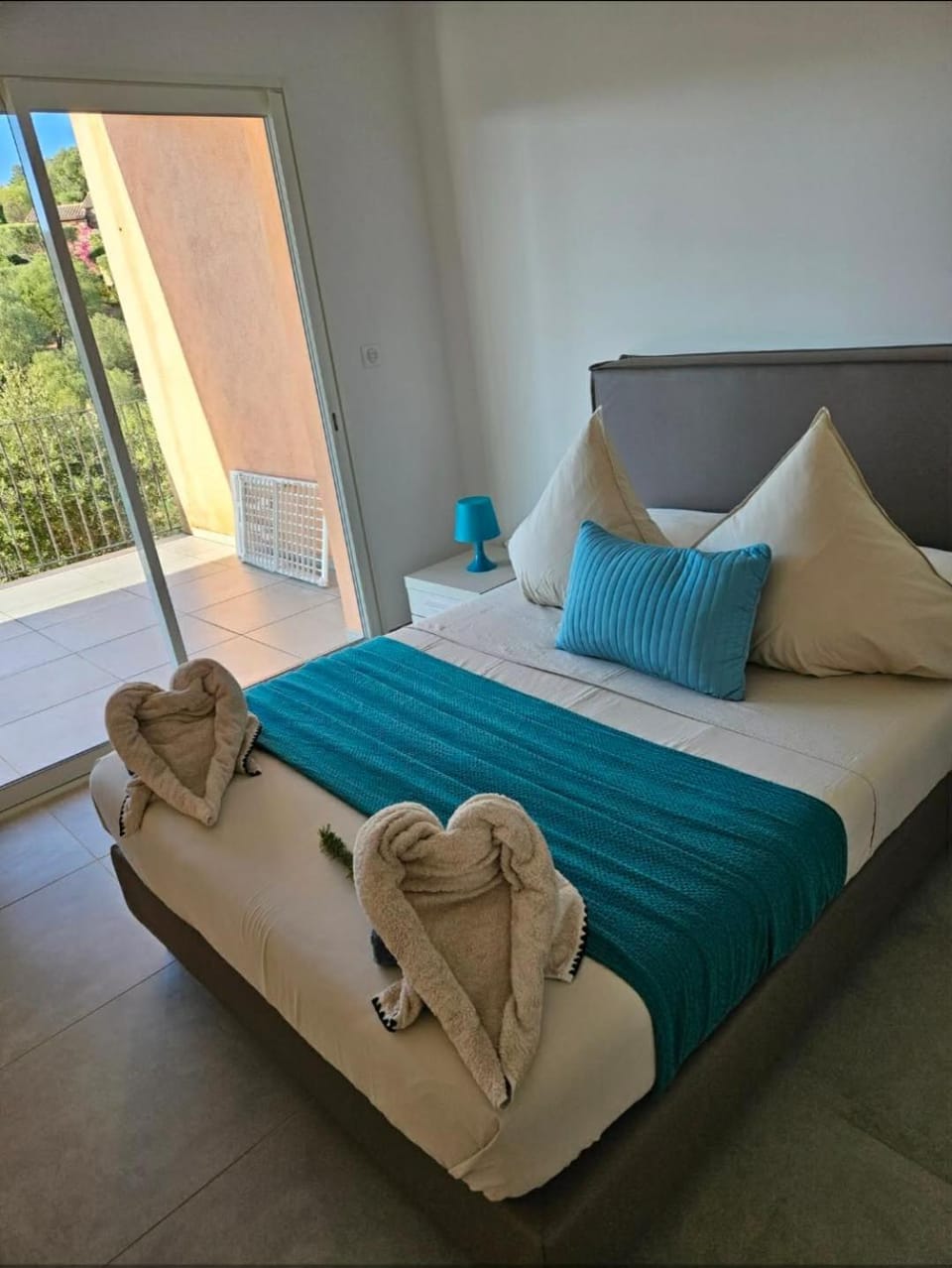 SARL Valinco locations appartement 2 chambres Apartment in Corsica