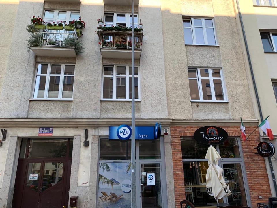 Property building, On site