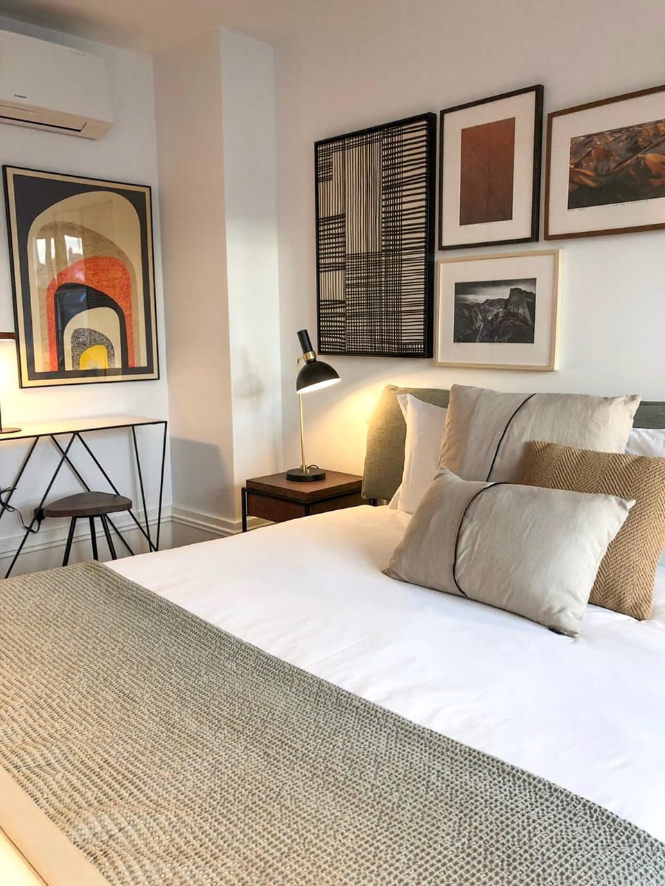 Bed, Decorative detail, Bedroom