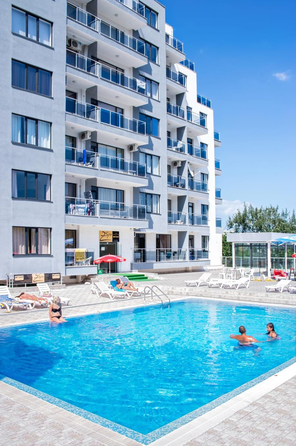 Pool view, Swimming pool