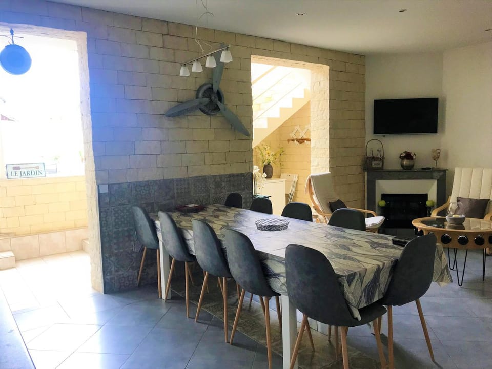 LE COEUR MEDOCAIN House in Nouvelle-Aquitaine