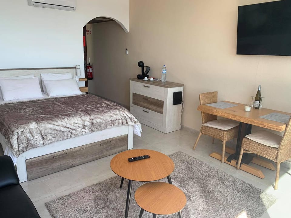 SOLARIS PANORAMIC studio vue mer Apartment in Portimao
