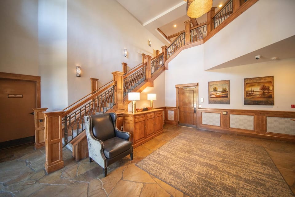 Lone Eagle 3034 by SummitCove Lodging in Colorado House in Keystone