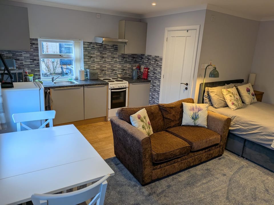 The Highland Studio Muir of Ord Apartment in Scotland