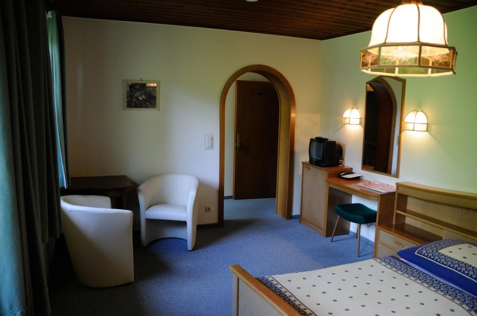 Bed, Photo of the whole room