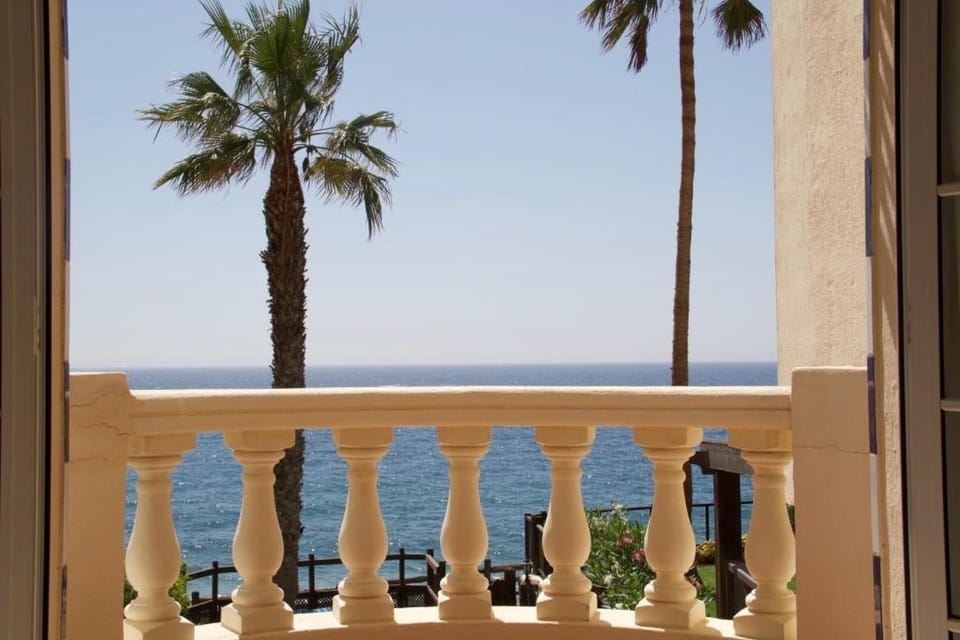 Luxury Villa del Mar - Bahia Feliz House in Comarca Sur