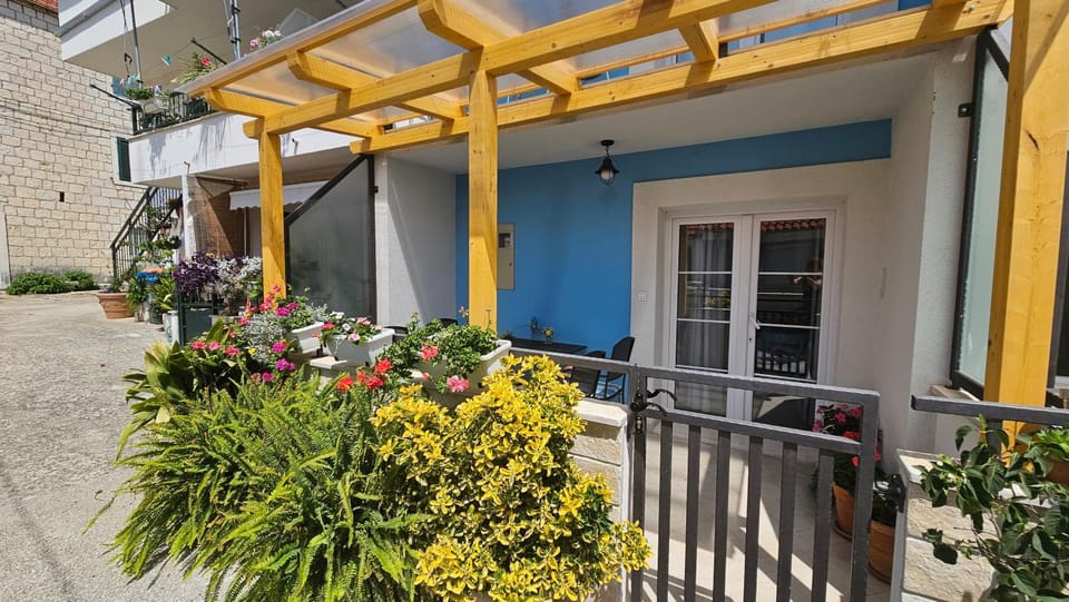 Property building, Patio, Day, View (from property/room), Balcony/Terrace