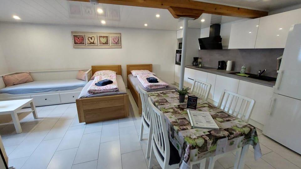 Ferienwohnung/Monteurzimmer auf dem Bauernhof Apartment in Hesse