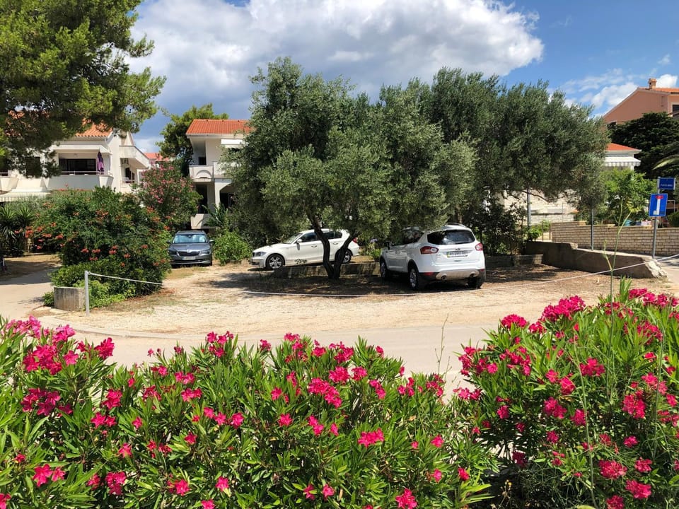 Adriatic House Apartment in Novalja