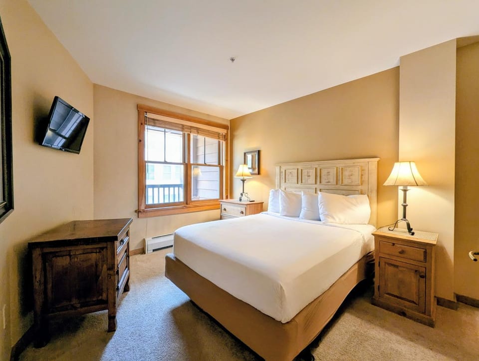 Buffalo Lodge 8358 by SummitCove Lodging in Colorado House in Keystone