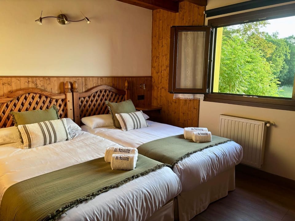 El Balcón Del Profesor Hotel in Asturias