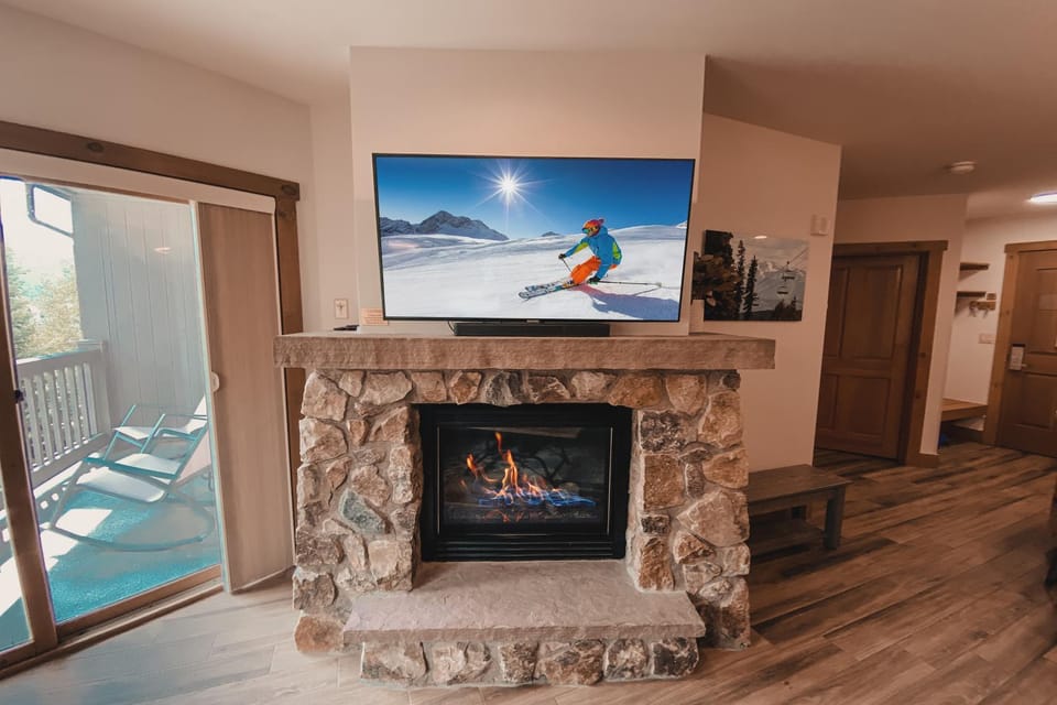 Expedition Station 8607 by SummitCove Lodging in Colorado House in Keystone