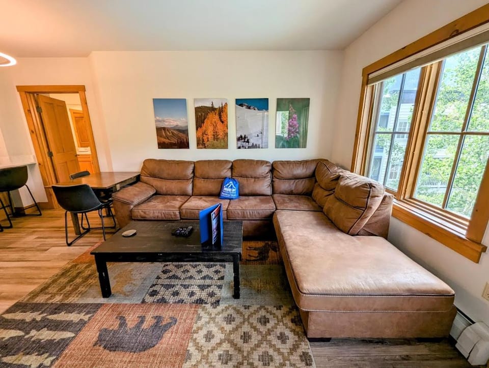 Expedition Station 8607 by SummitCove Lodging in Colorado House in Keystone