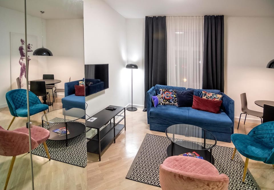 Living room, Seating area