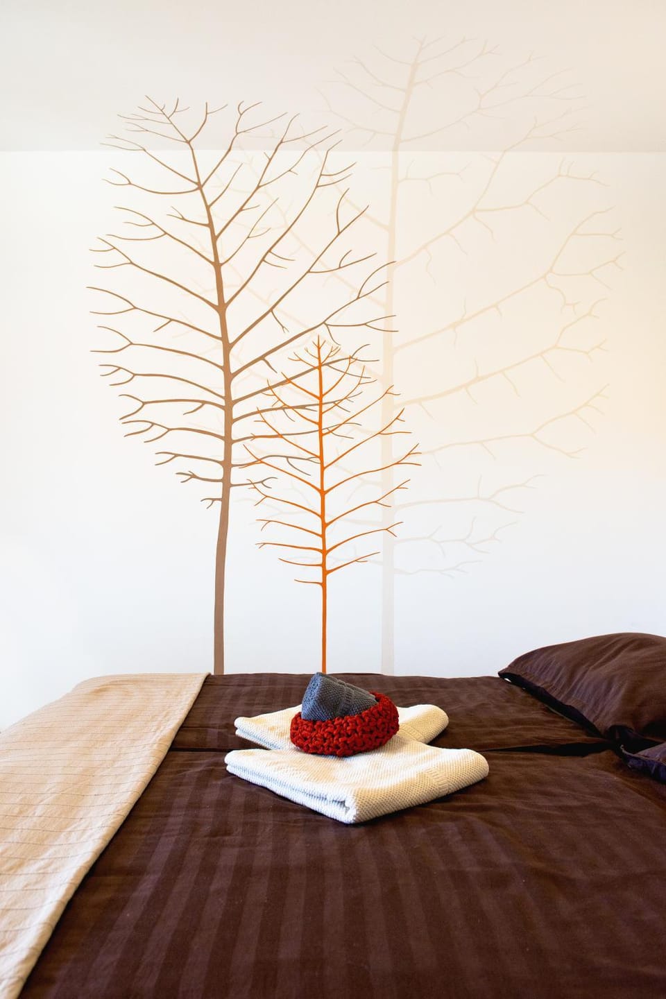 Bed, Decorative detail, Bedroom