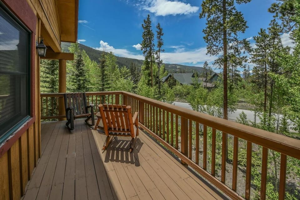 Trappers Crossing 8753 by SummitCove Lodging in Colorado House in Keystone