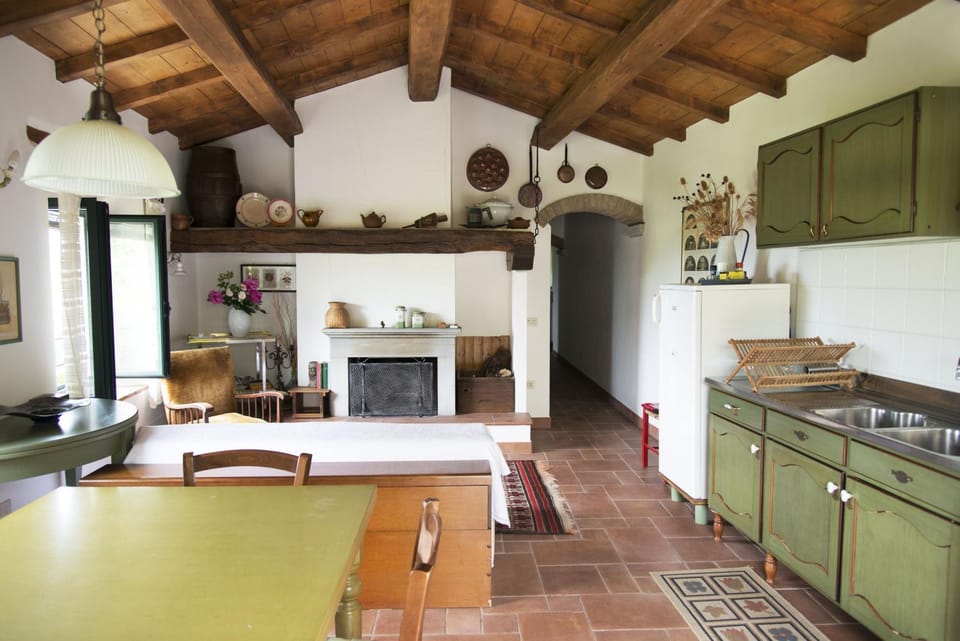 Kitchen or kitchenette, Living room, Dining area