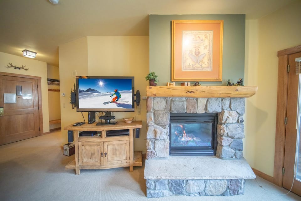 Arapahoe Lodge 8116 by SummitCove Lodging in Colorado Apartment in Keystone