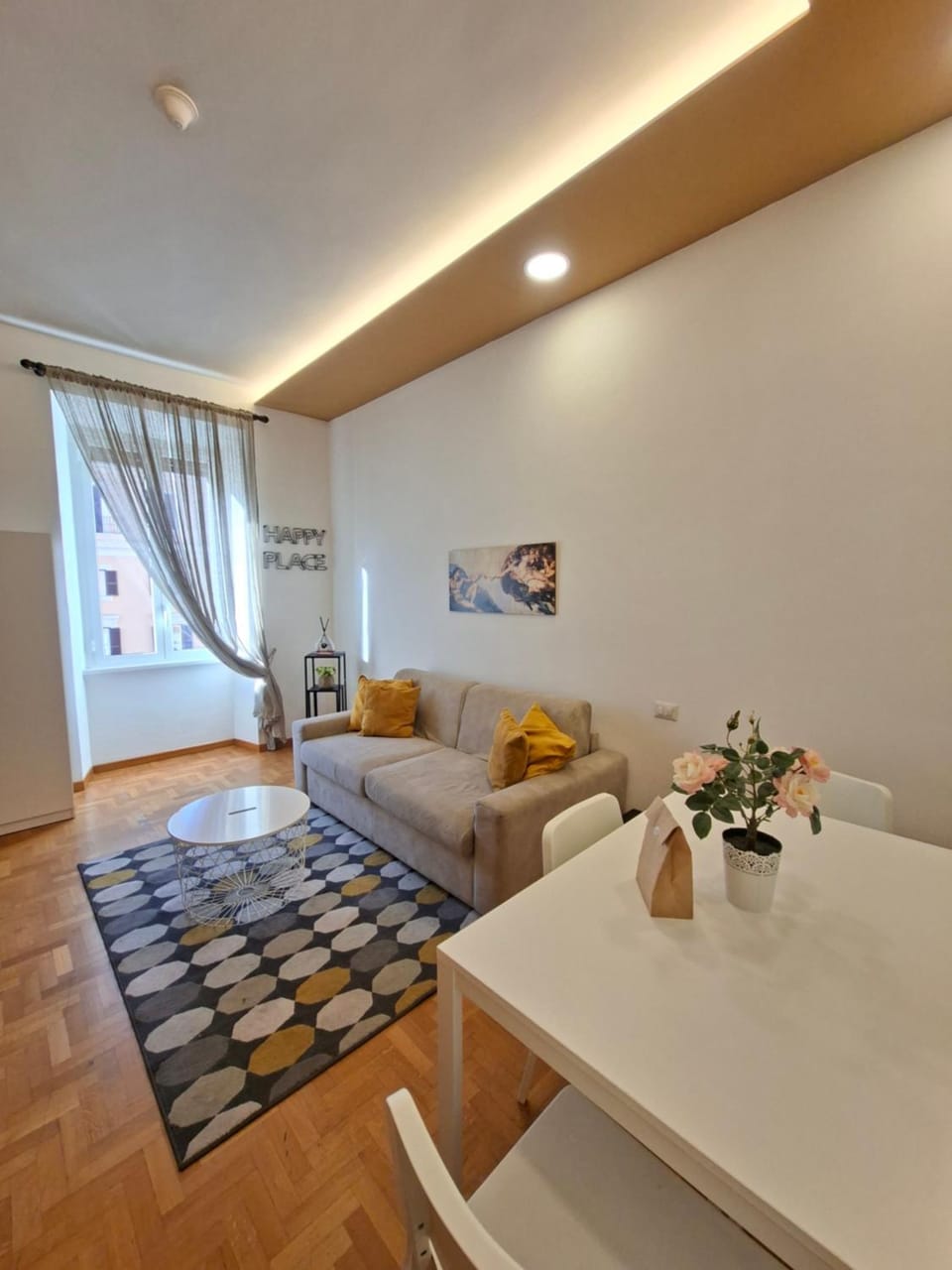 Communal lounge/ TV room, View (from property/room), Living room, Seating area, City view, City view, internet, air conditioner