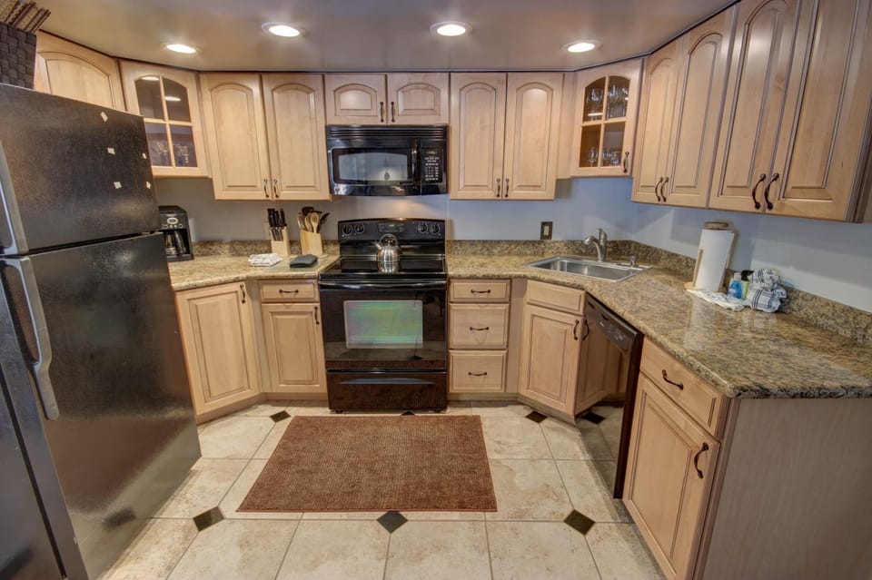 Wild Irishman 1059 by SummitCove Lodging in Colorado House in Keystone