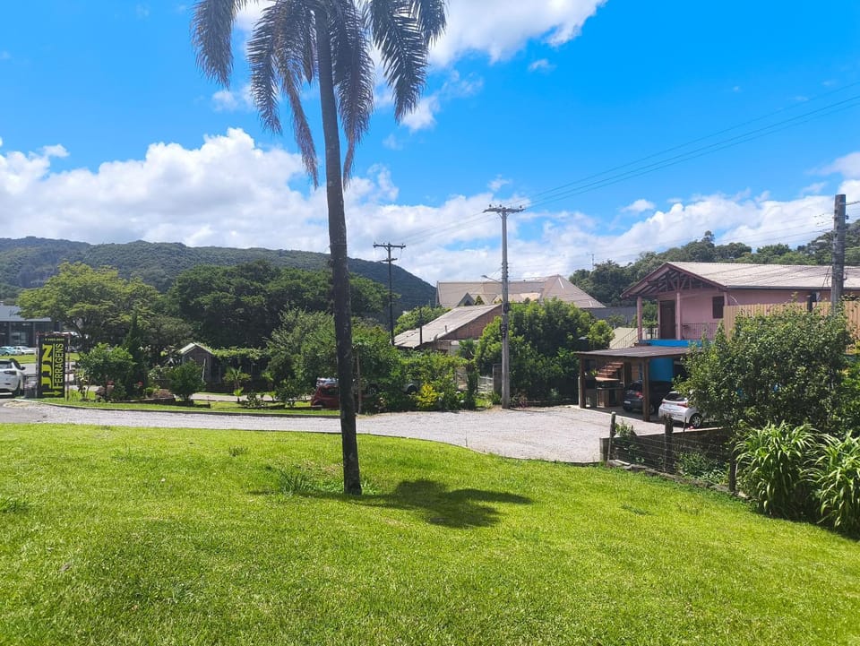 Garden, Parking