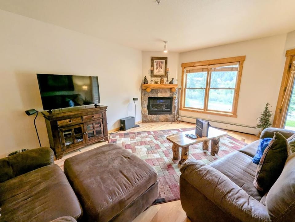 Tenderfoot Lodge 2613 by SummitCove Lodging in Colorado House in Keystone