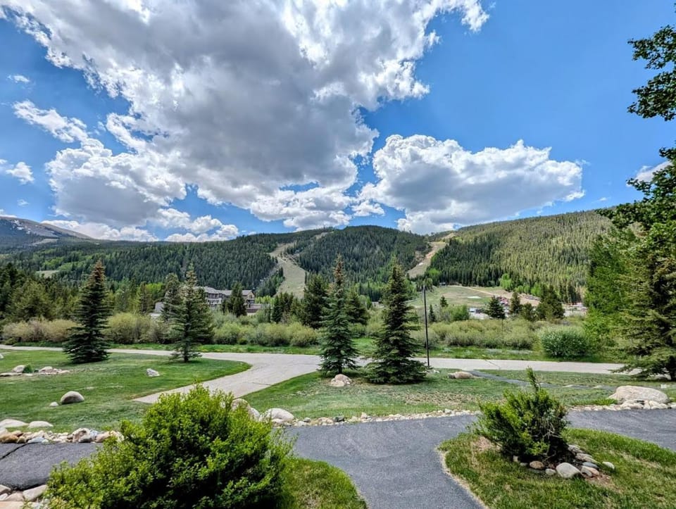 Tenderfoot Lodge 2613 by SummitCove Lodging in Colorado House in Keystone
