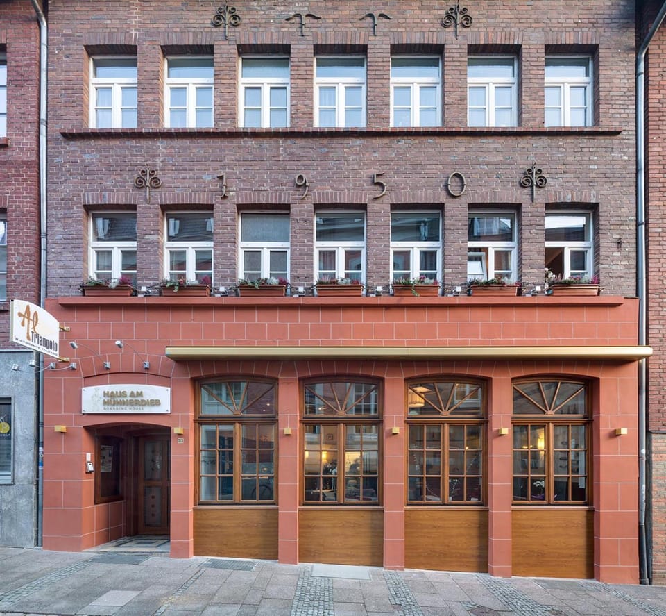 Property building, Facade/entrance