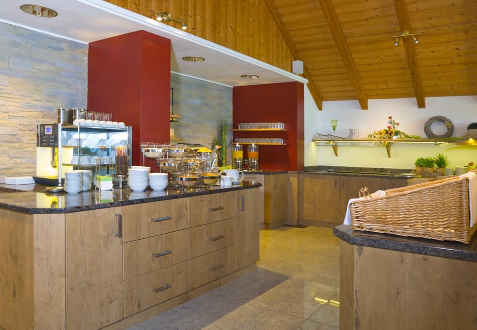 Breakfast, Buffet breakfast