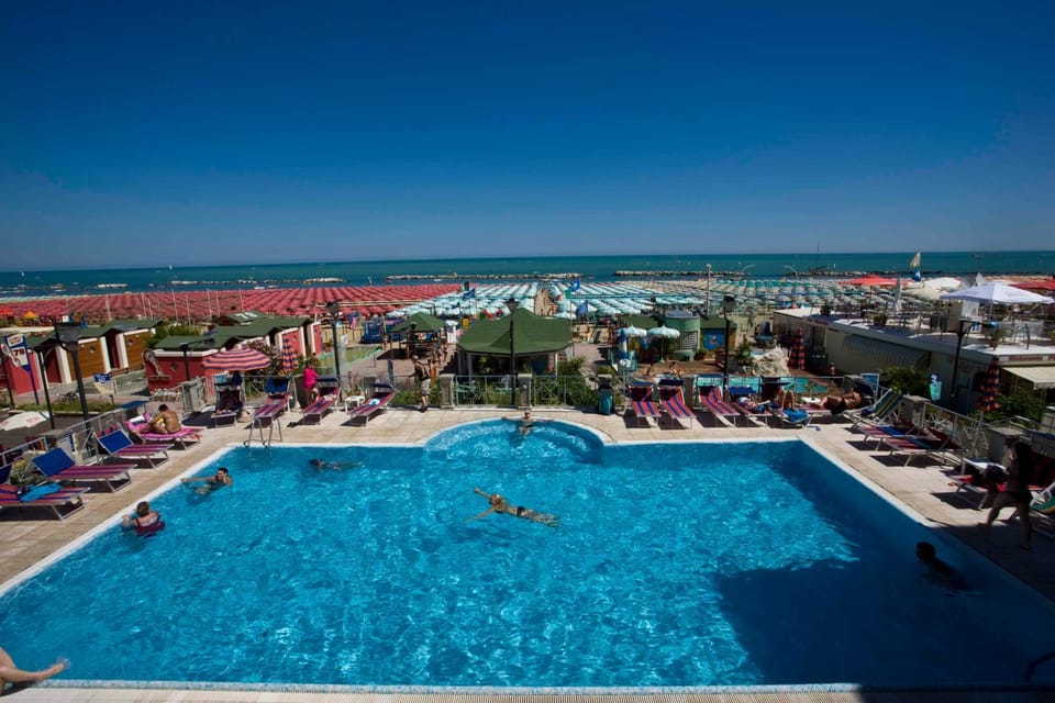 Solarium, View (from property/room), Swimming pool