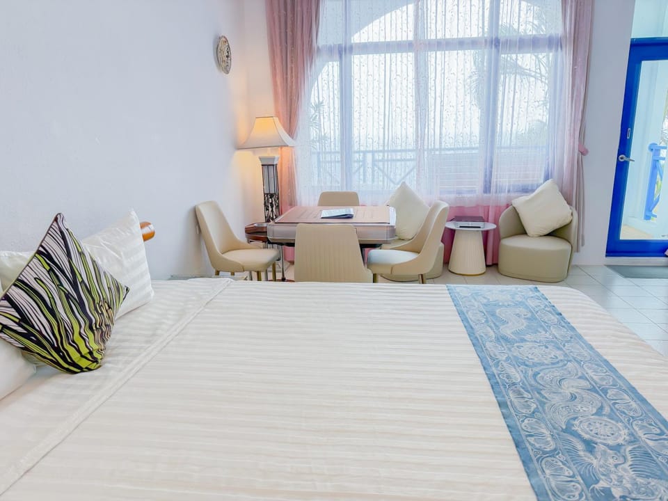 地中海海景包棟民宿 無邊際泳池 Ktv 麻將 月光小島酒吧 Bed and Breakfast in Kaohsiung