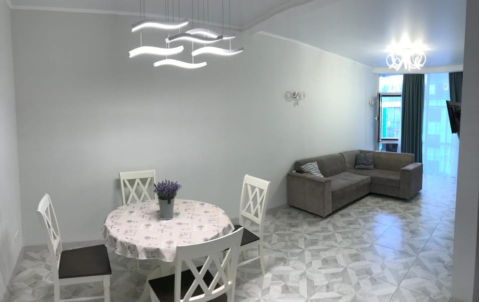 Уютная и современная квартира в центре Одессы Apartment in Odessa