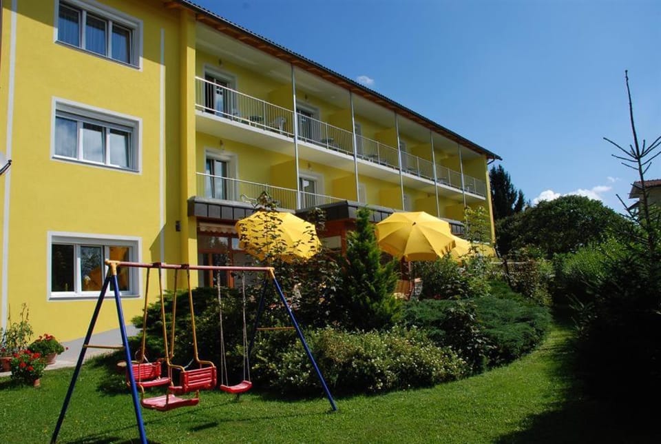 Pension Agnes Bed and Breakfast in Carinthia, Austria