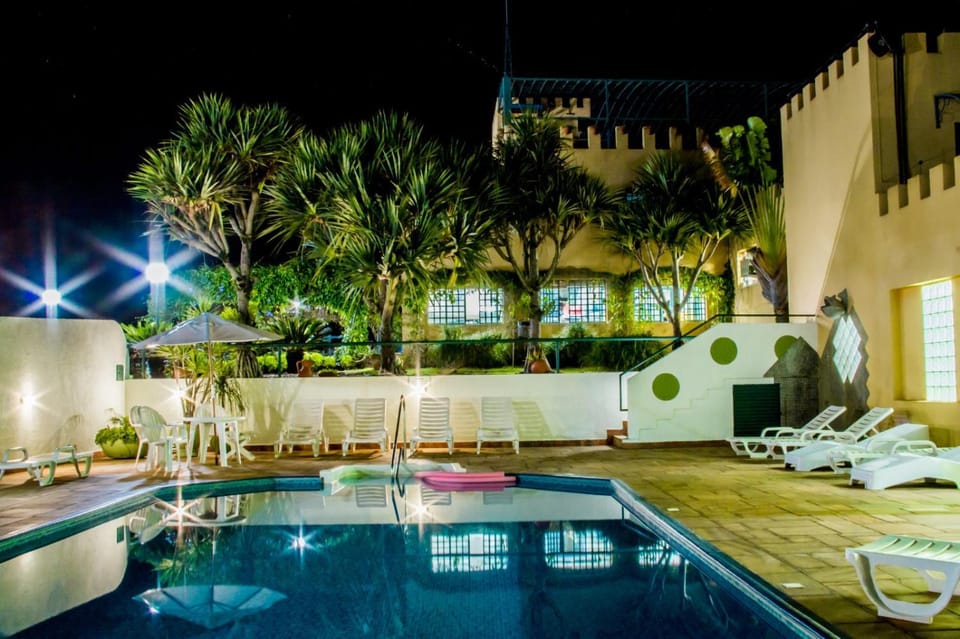 Patio, Restaurant/places to eat, Night, Natural landscape, Pool view, Swimming pool, sunbed