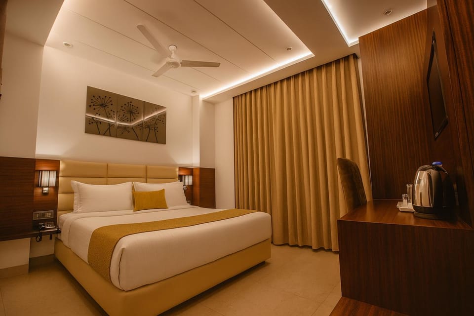 Bed, Photo of the whole room, Bedroom