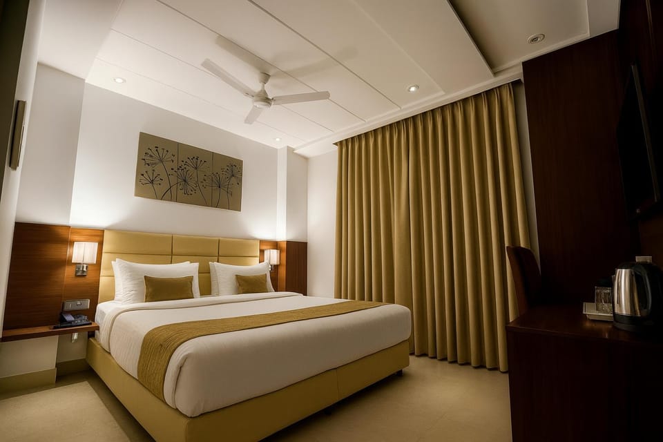 Bed, Photo of the whole room, Bedroom