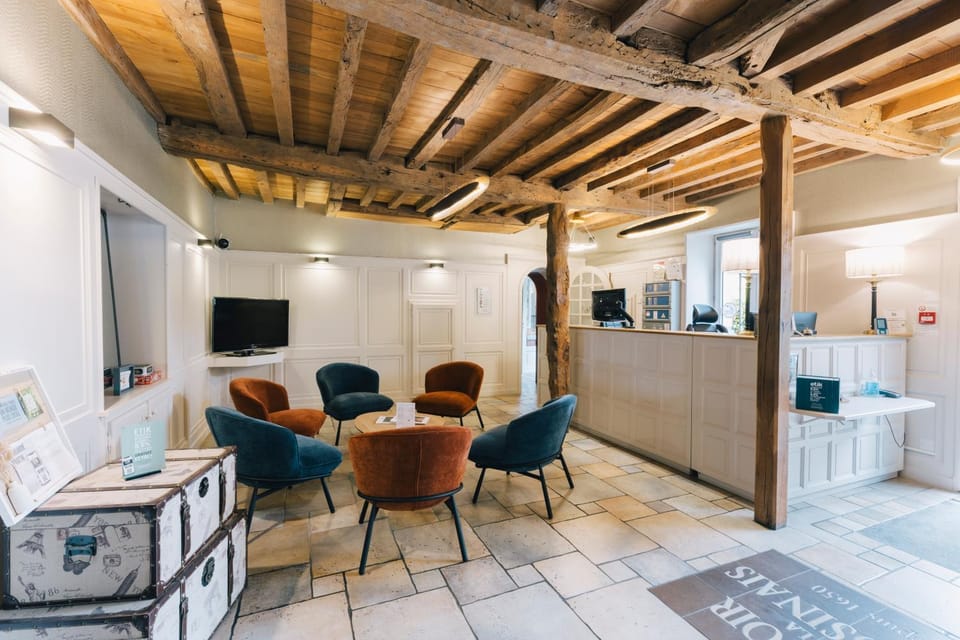 Living room, Lobby or reception