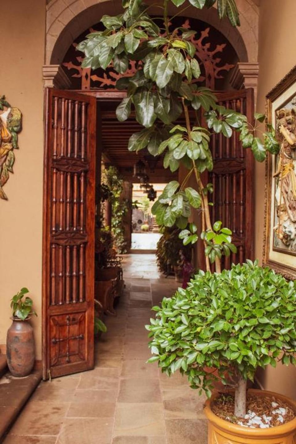 Property building, Facade/entrance, Spring, Day, Garden, Decorative detail, Garden view