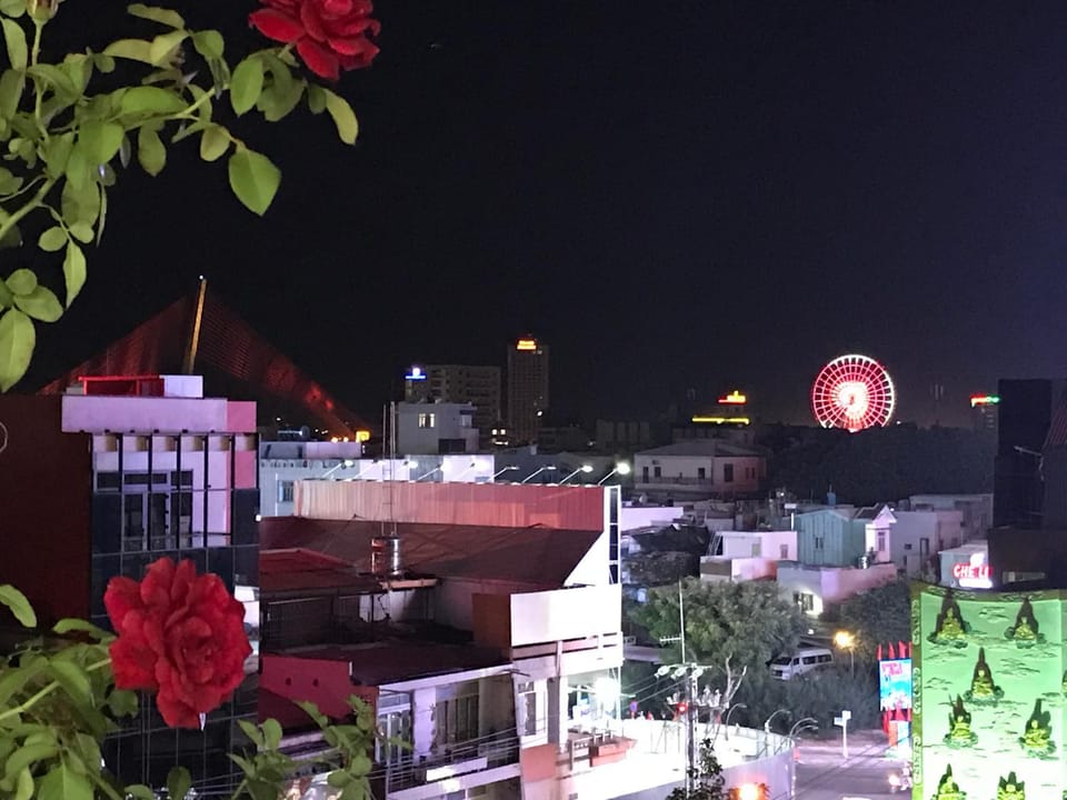 View (from property/room), City view, Landmark view, Mountain view, Street view
