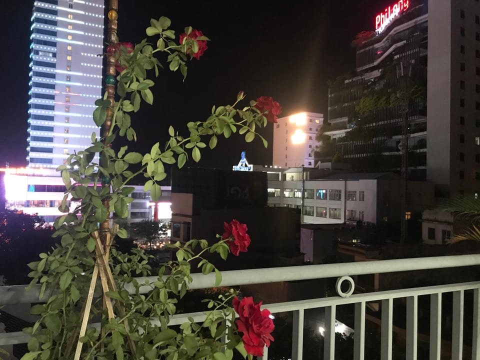 View (from property/room), City view, Landmark view, Street view