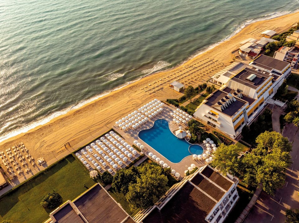 Natural landscape, Bird's eye view, Beach, Pool view