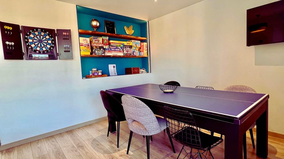 TV and multimedia, Dining area