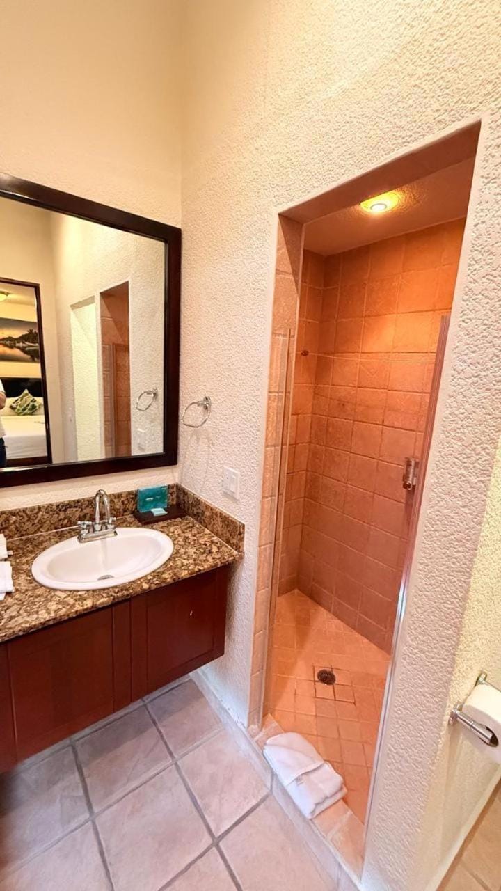 Mayan Princess Beach & Dive Resort Resort in West Bay