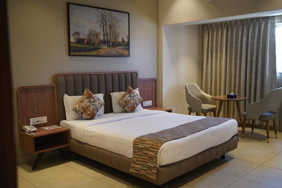 Rudra Shelter Business Hotel Hotel in Maharashtra