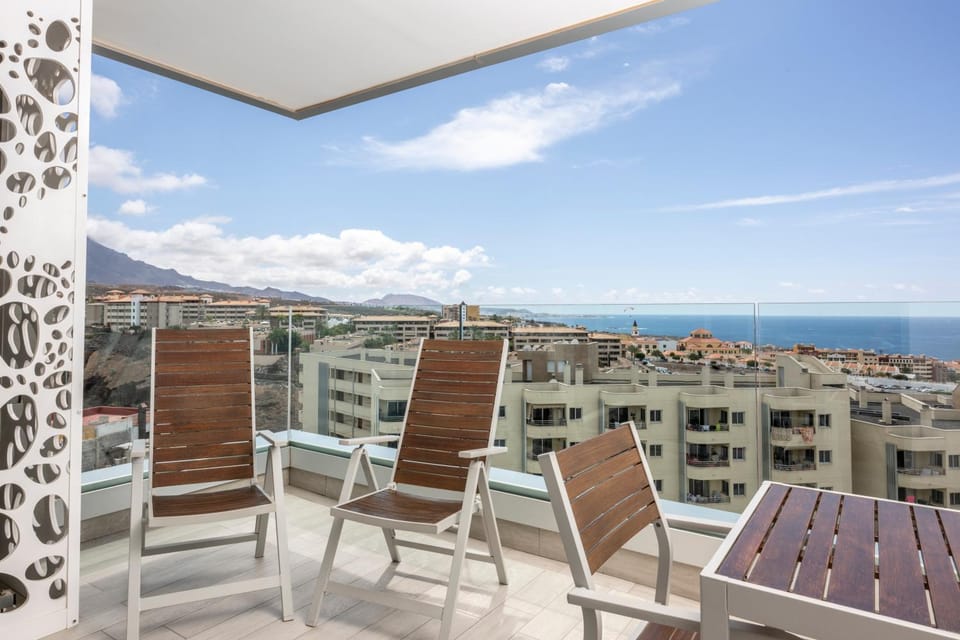 View (from property/room), Balcony/Terrace, Sea view