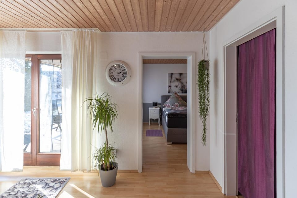 Living room, Photo of the whole room