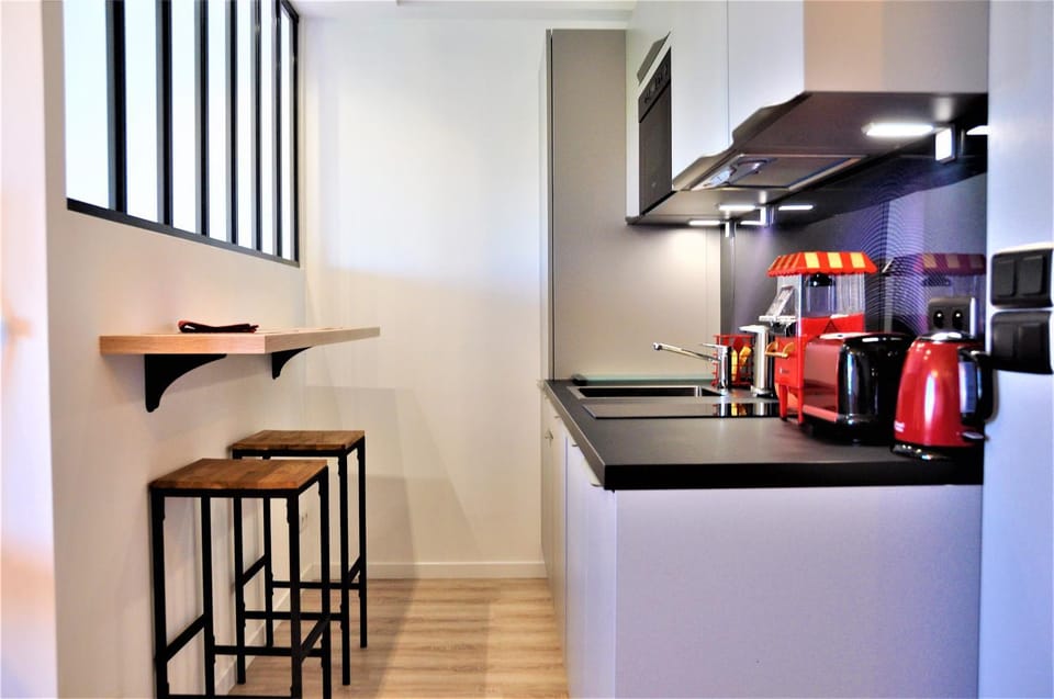 Coffee/tea facilities, Kitchen or kitchenette
