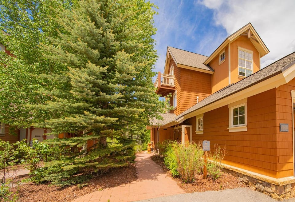 Settlers Creek 6514 by SummitCove Lodging in Colorado House in Keystone