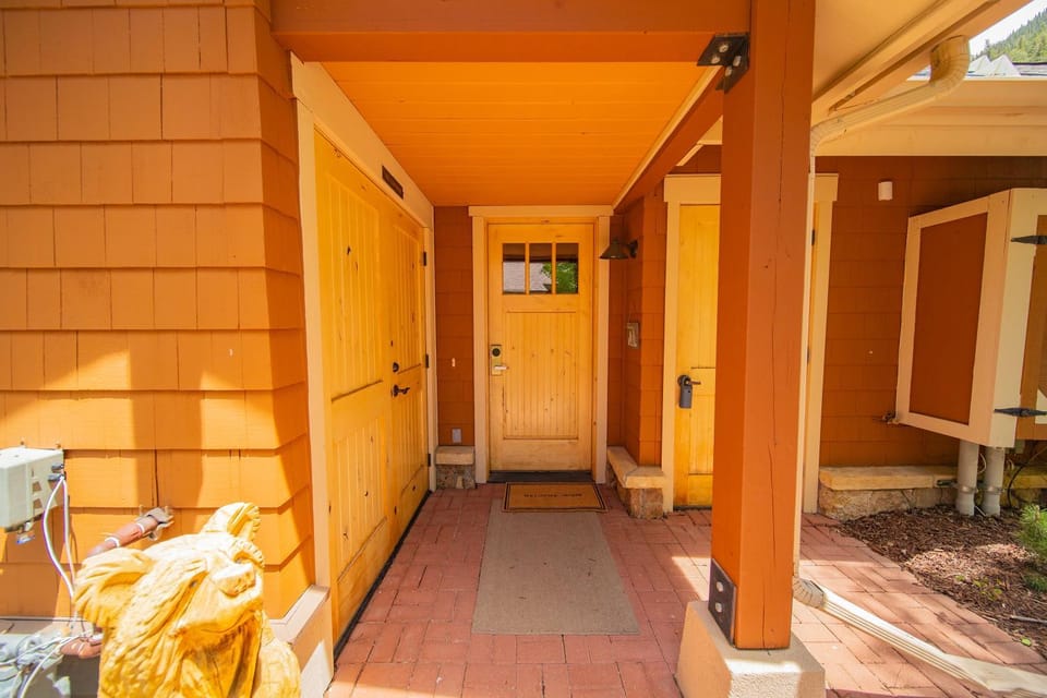 Settlers Creek 6514 by SummitCove Lodging in Colorado House in Keystone