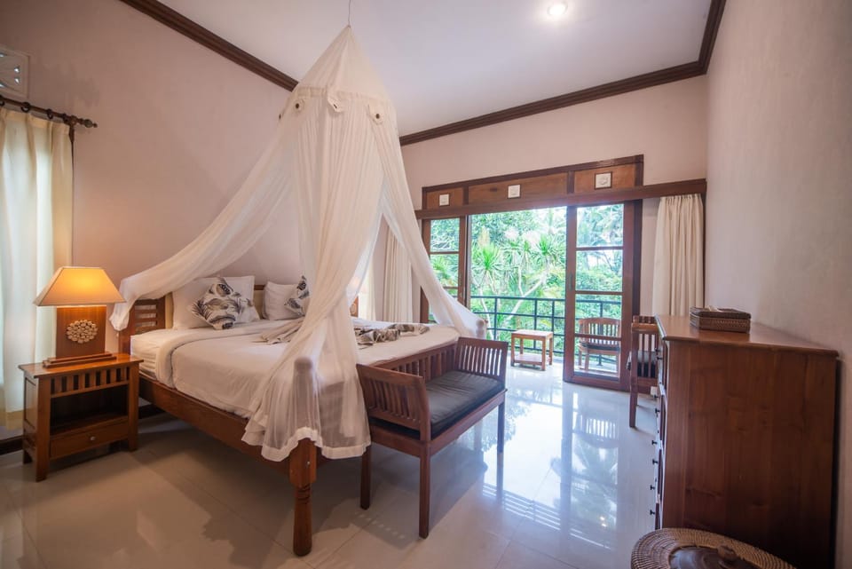Seating area, Bedroom
